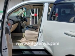 
										TOYOTA – LAND CRUISER PRADO (TX / 7 SEATER / 4WD) full									