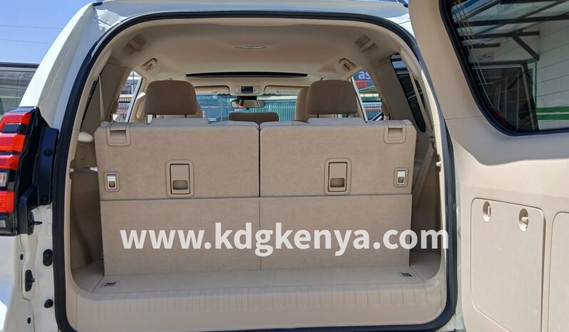 
								TOYOTA – LAND CRUISER PRADO (TX / 7 SEATER / 4WD) full									