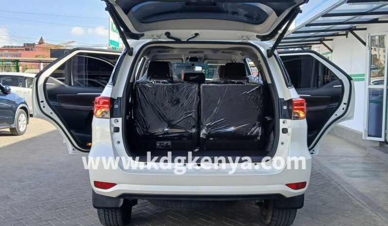 
								TOYOTA – FORTUNER  (2.4L / Σ4 / 7 SEATER) full									
