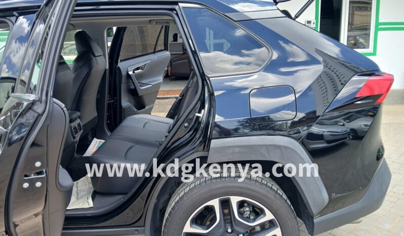 
								TOYOTA – RAV4 (Adventure Package / 4WD) full									