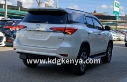 
										TOYOTA – FORTUNER  (2.4L / Σ4 / 7 SEATER) full									