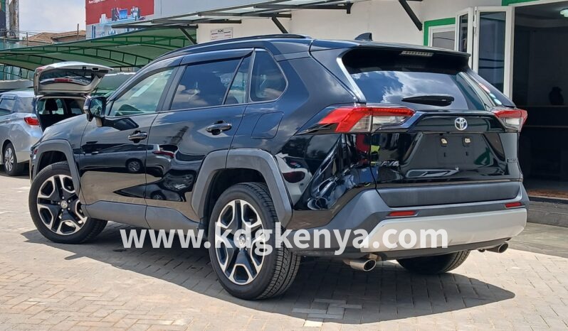 
								TOYOTA – RAV4 (Adventure Package / 4WD) full									