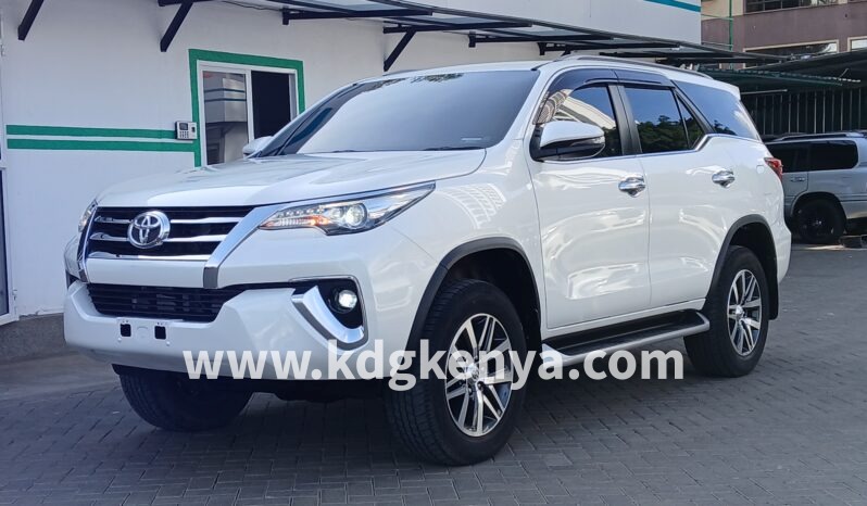 
								TOYOTA – FORTUNER  (2.4L / Σ4 / 7 SEATER) full									