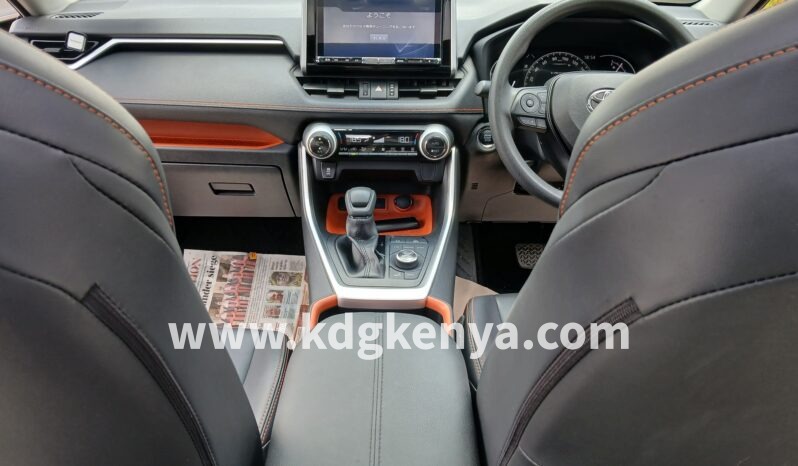 
								TOYOTA – RAV4 (Adventure Package / 4WD) full									