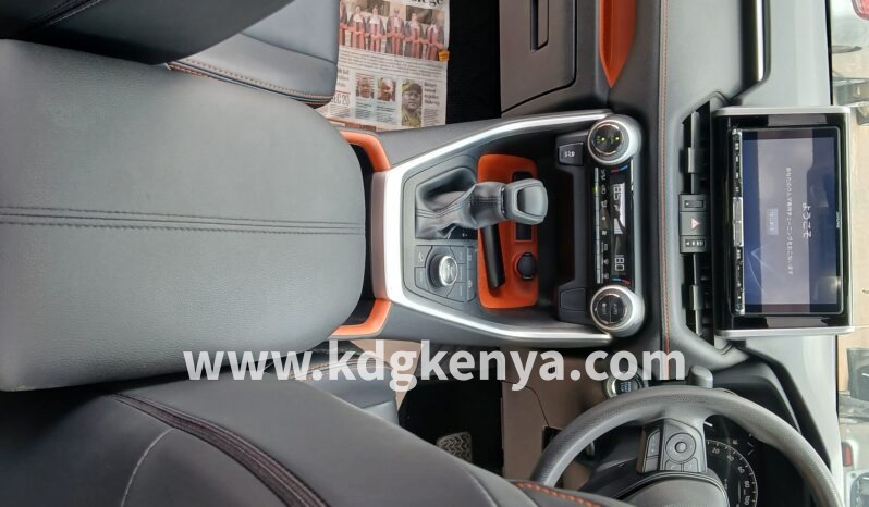 
								TOYOTA – RAV4 (Adventure Package / 4WD) full									
