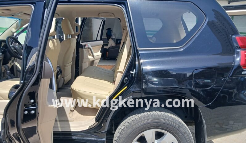 
								TOYOTA – LAND CRUISER PRADO (TX / 4WD / 5 SEATER) full									