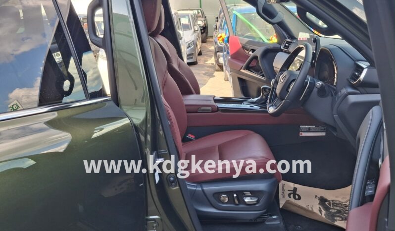 
								LEXUS – LX500d (LUXURY / 4WD / Enhancement Package) full									