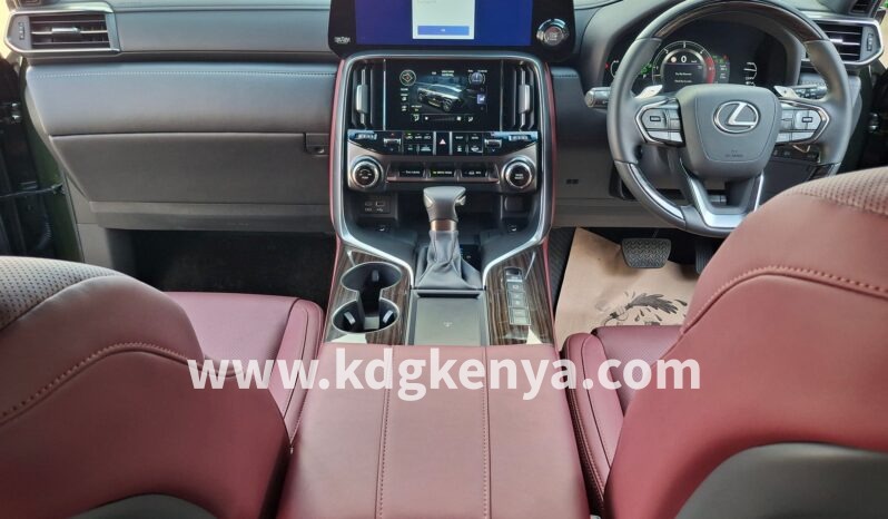
								LEXUS – LX500d (LUXURY / 4WD / Enhancement Package) full									