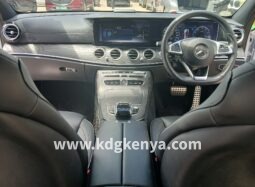 MERCEDES BENZ – E250 (Avantgarde Sports 4D)