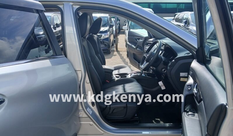 
								NISSAN – X-TRAIL (20S / 4WD) full									