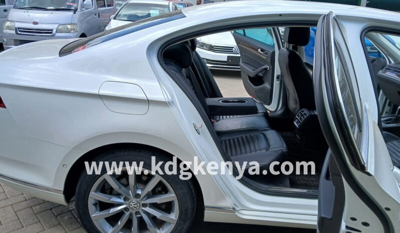 
								VOLKSWAGEN – PASSAT (TDI HIGHLINE) full									