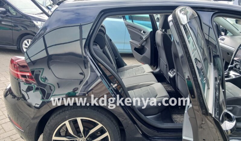 
								VOLKSWAGEN – GOLF (TSI HighLine Tech Edition) full									