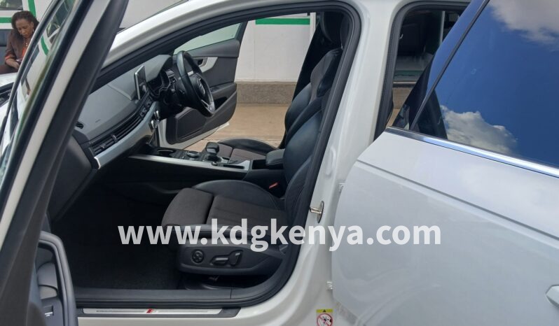 
								TOYOTA – COROLLA AXIO (Hybrid G) full									