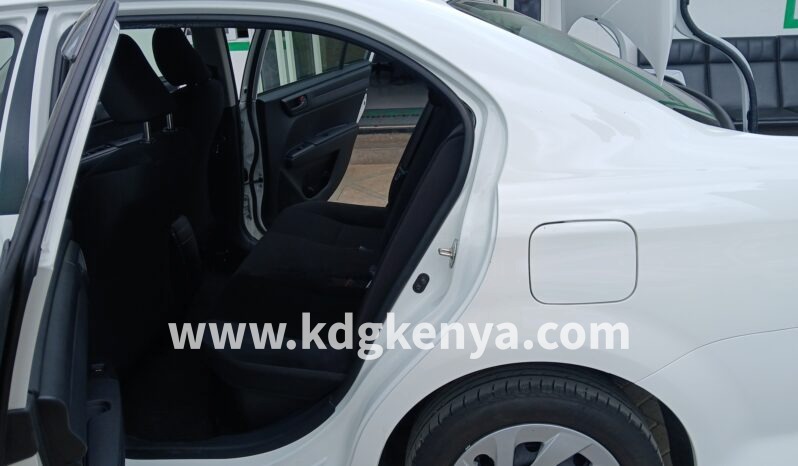 
								TOYOTA – COROLLA AXIO (1.5L – Hybrid) full									