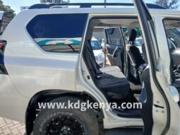 
										TOYOTA – LAND CRUISER PRADO (TX / 4WD / 7 SEATER) full									