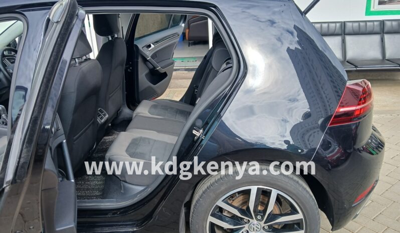 
								VOLKSWAGEN – GOLF (TSI HighLine Tech Edition) full									