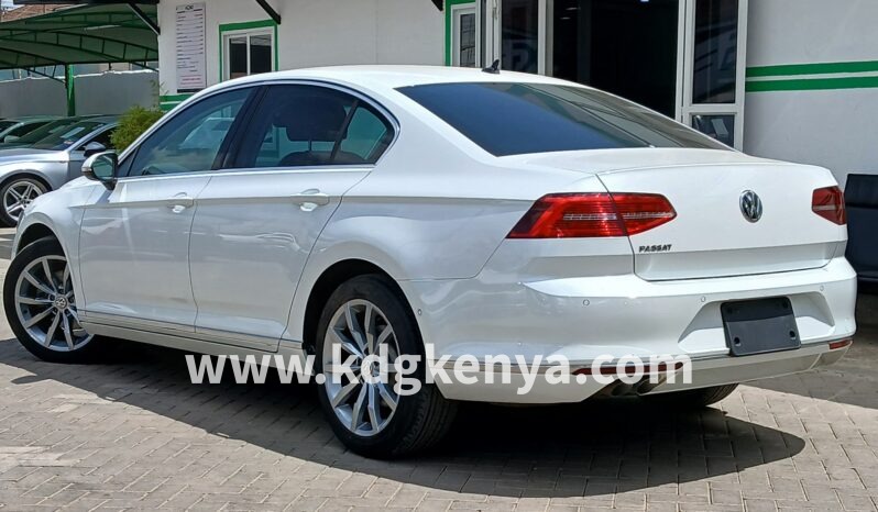 
								VOLKSWAGEN – PASSAT (TDI HIGHLINE) full									