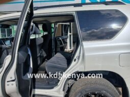 
										TOYOTA – LAND CRUISER PRADO (TX / 4WD / 7 SEATER) full									