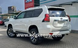 
										TOYOTA – LAND CRUISER PRADO (TX / 4WD / 7 SEATER) full									