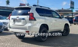 
										TOYOTA – LAND CRUISER PRADO (TX / 4WD / 7 SEATER) full									