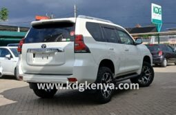 
										TOYOTA – LAND CRUISER PRADO (TX / 4WD / 7 SEATER) full									