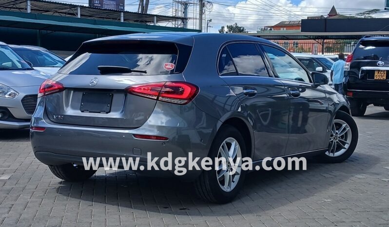 
								MERCEDES-BENZ – A180 (Style) full									