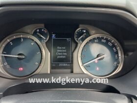 TOYOTA – LAND CRUISER PRADO (TX / 4WD / 7 SEATER)