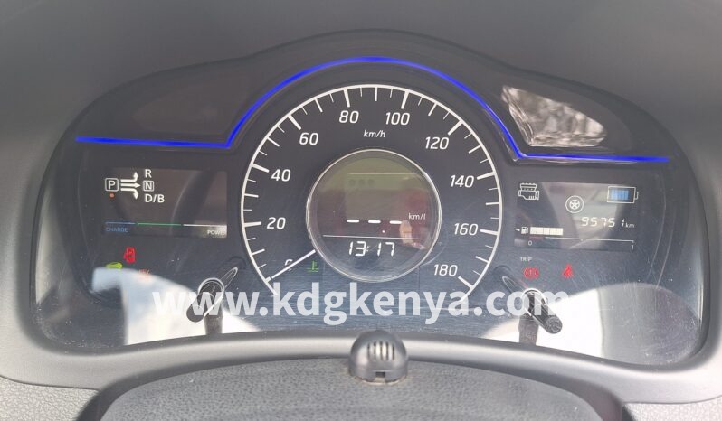
Nissan Note e-POWER X full									