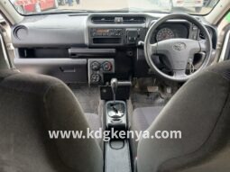 TOYOTA – SUCCEED VAN (UL 4WD)