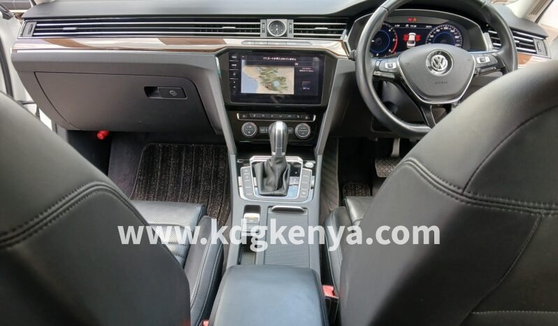 
								VOLKSWAGEN – PASSAT (TDI HIGHLINE) full									