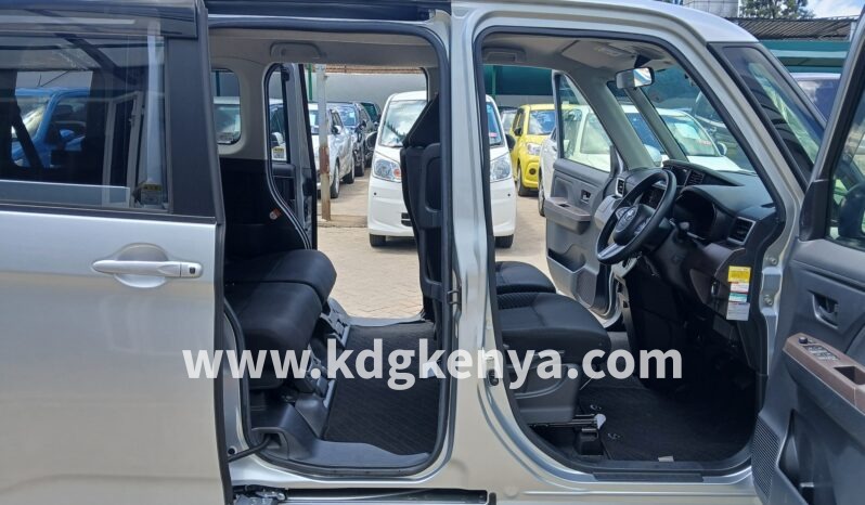 
TOYOTA – ROOMY (G-T) full									