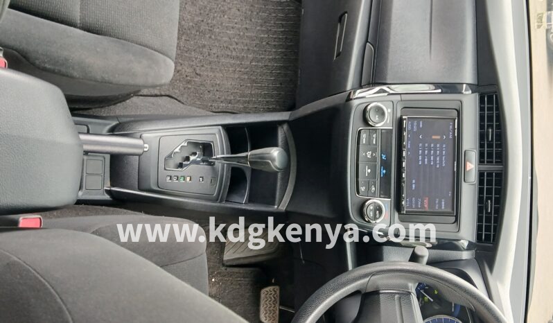 
								TOYOTA – COROLLA AXIO (1.5L – Hybrid) full									