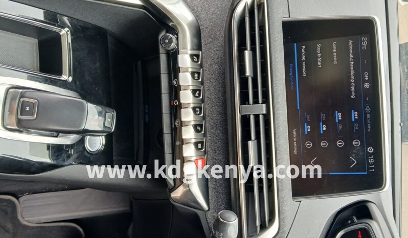 
								PEUGEOT – 5008 (ALLURE / 7 SEATER) full									