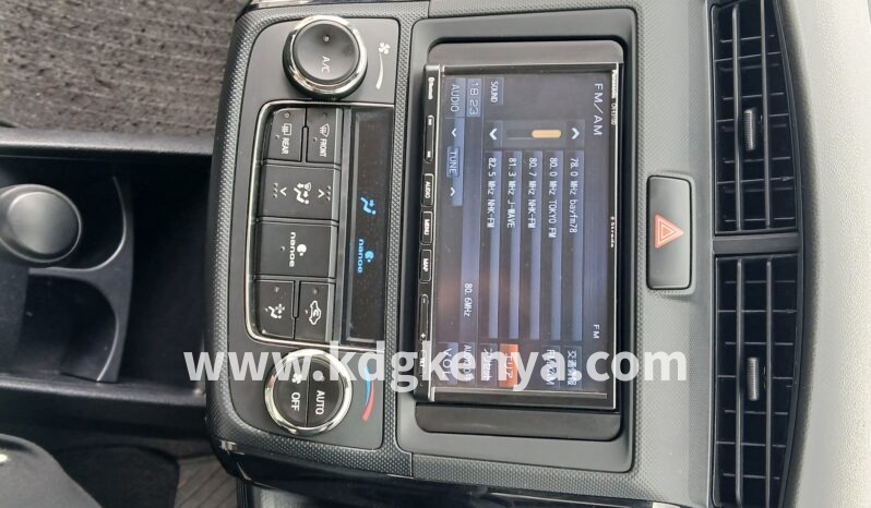 
								TOYOTA – COROLLA AXIO (1.5L – Hybrid) full									