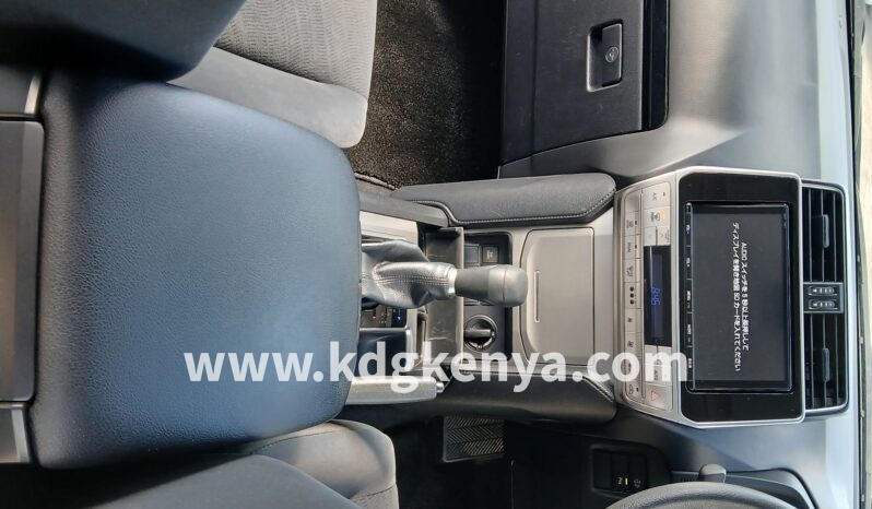 
								TOYOTA – LAND CRUISER PRADO (TX / 4WD / 7 SEATER) full									
