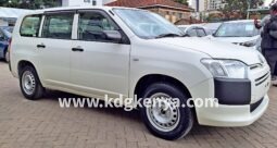 TOYOTA – PROBOX (DX Comfort / 4WD)