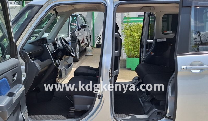 
								TOYOTA – ROOMY (Custom G S) full									