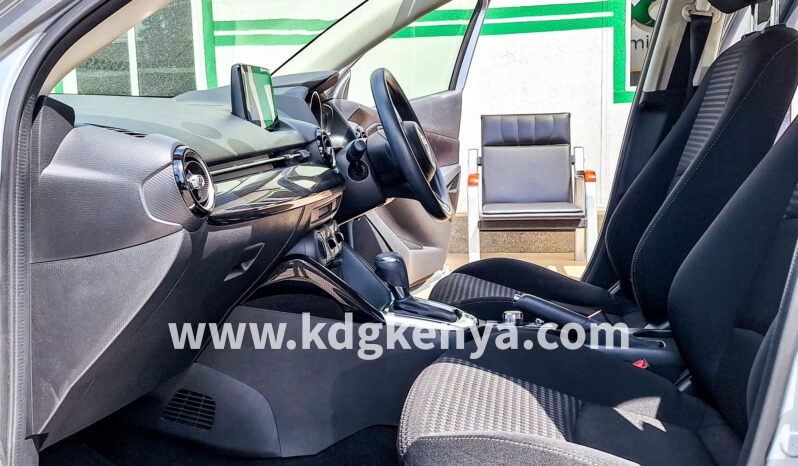 
								MAZDA – DEMIO (15S) full									