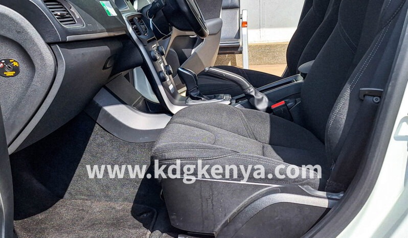 
								VOLVO – V40 (D4) full									