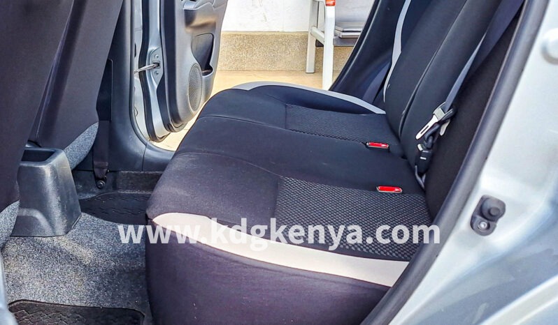 
								Nissan NOTE (e- Power – X) full									