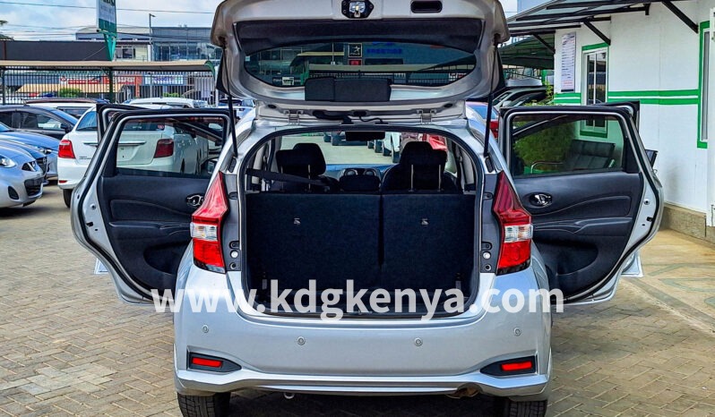 
								Nissan NOTE (e- Power – X) full									