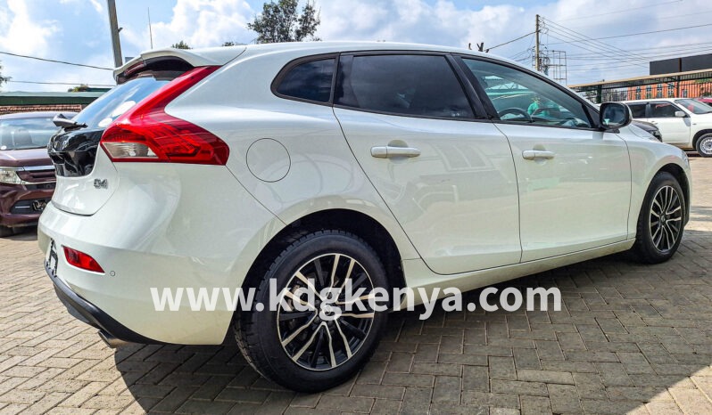 
								VOLVO – V40 (D4) full									