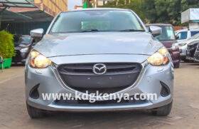MAZDA  – DEMIO (13S / 4WD)