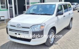 TOYOTA – PROBOX VAN (DX Comfort 4WD)