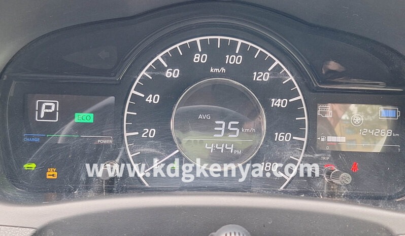 
								Nissan NOTE (e- Power – X) full									