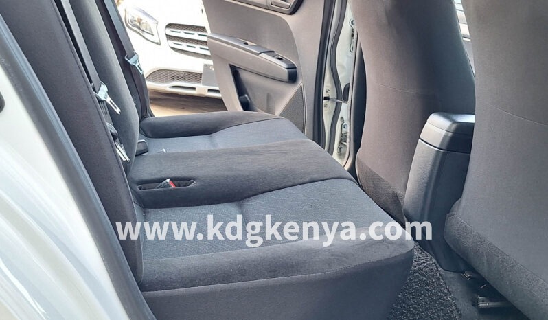 
								TOYOTA – COROLLA AXIO (1.5L / 4WD) full									