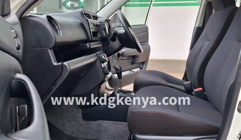 
								TOYOTA – PROBOX (DX Comfort / 4WD) full									