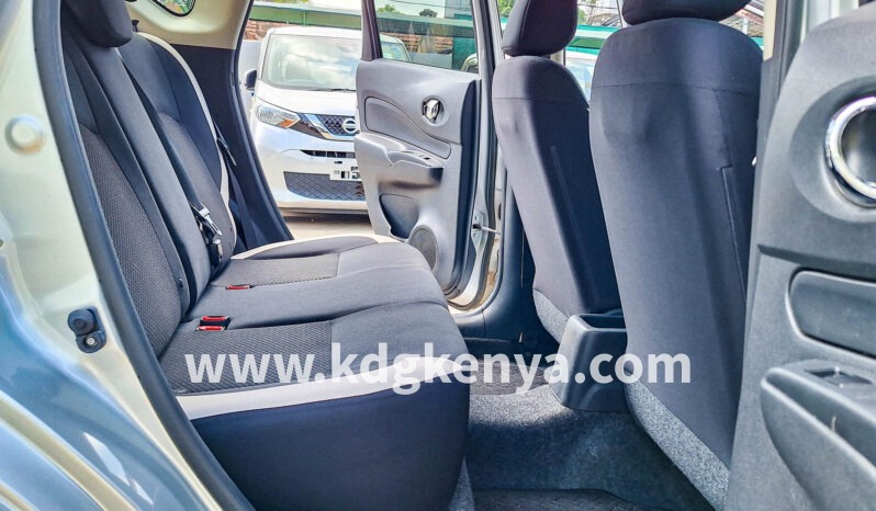 
								Nissan NOTE (e- Power – X) full									