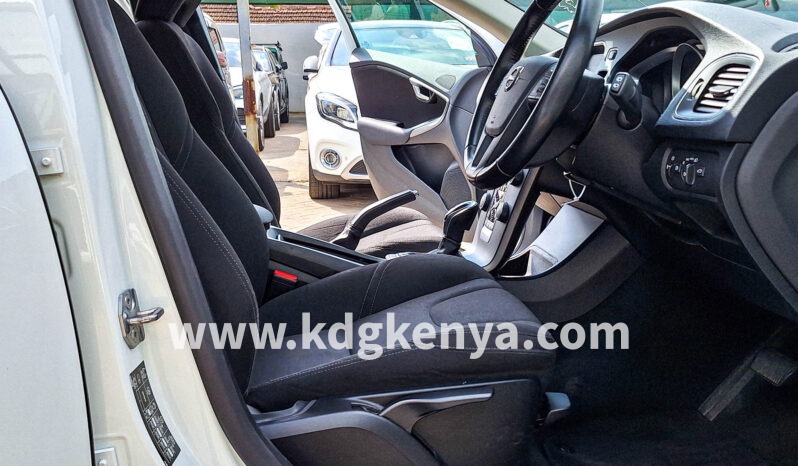 
								VOLVO – V40 (D4) full									