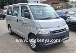TOYOTA – TOWNACE (DX)